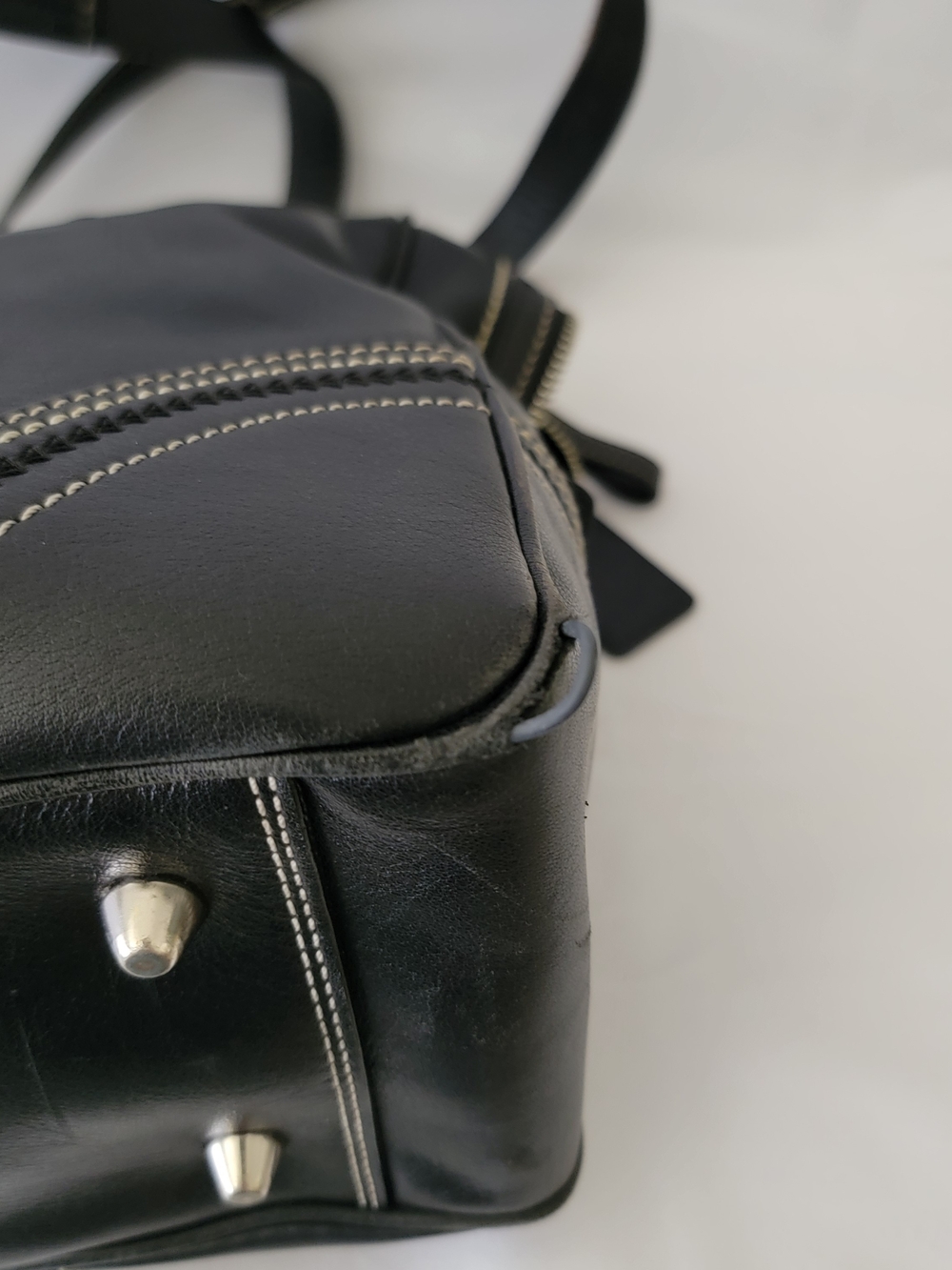 Coach Black Leather Shoulder Bag with Silver Ring Hardware - Picture 5 of 7